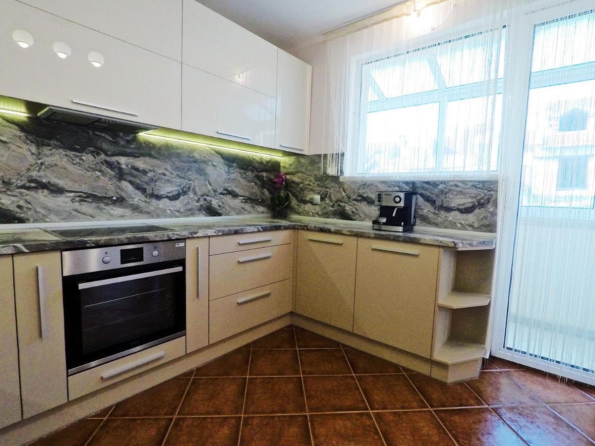Spacious And Bright Maisonette Varna Center Екстер'єр фото