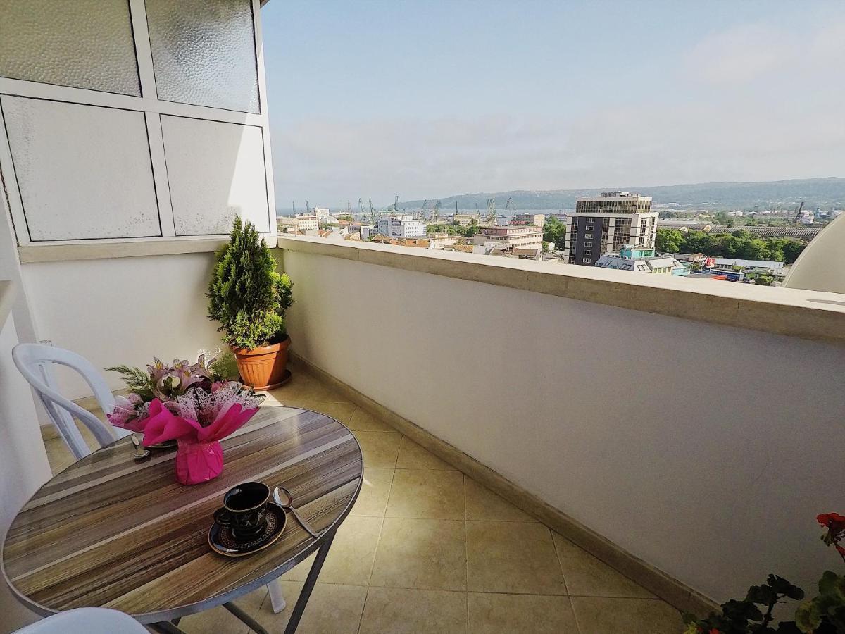 Spacious And Bright Maisonette Varna Center Екстер'єр фото